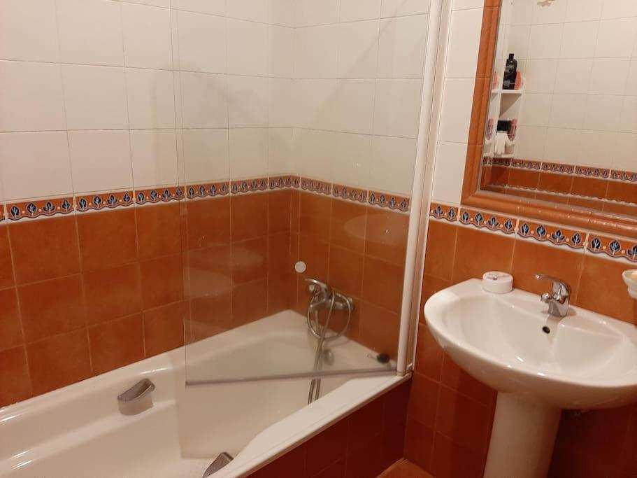 Lhamo Mandala House Villa Pontevedra Ngoại thất bức ảnh